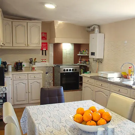 Rural Retreat - Quinta Sol 3 Bedroom House - Nazaré, Portugal *