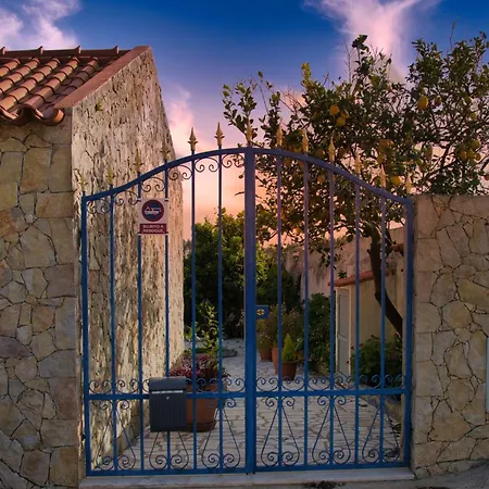 Rural Retreat - Quinta Sol 3 Bedroom House - Nazaré, Portugal